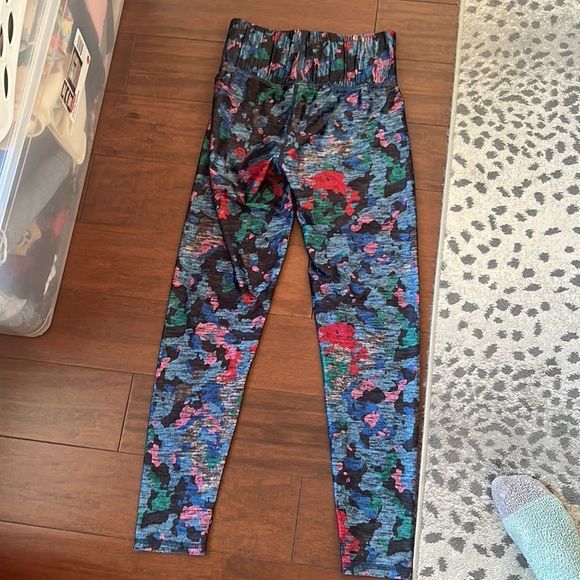Terez High Waist  Multicolor Print Leggings Size XL - Picture 3 of 3